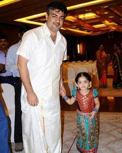 ajith-kumar-with-his-daughter-anoushka-ajith