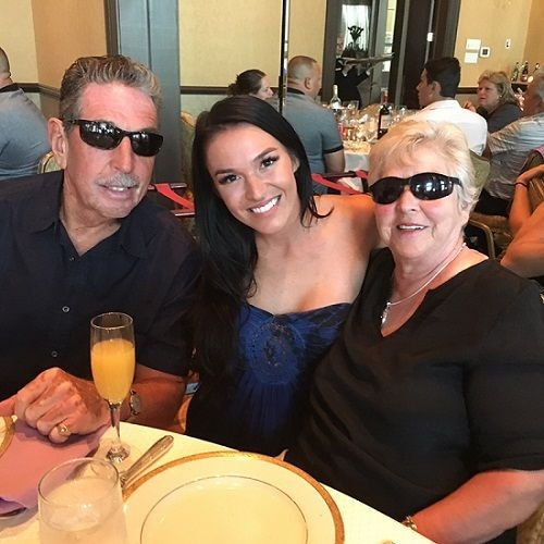 Alexis Waters with her mom and dad