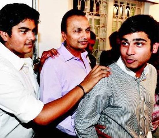 anil-ambani-with-his-2-sons