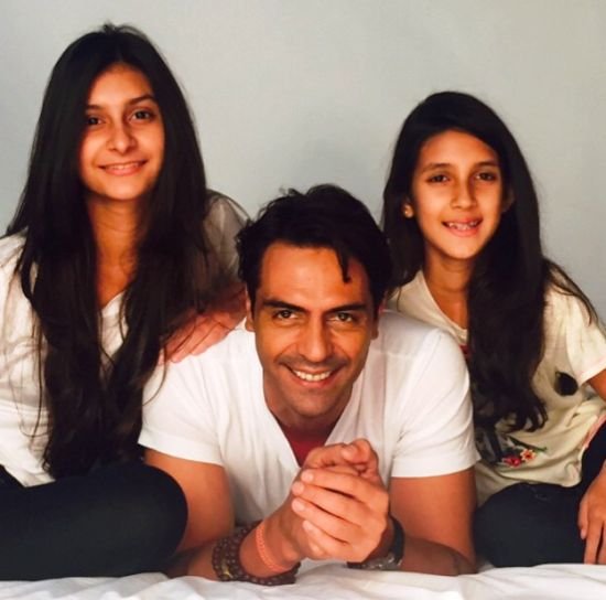Arjun Rampal With His Daughters