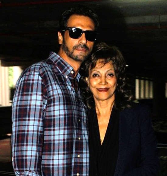 Arjun Rampal with his mother