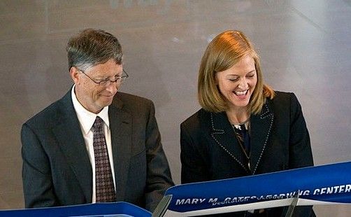 Bill Gates with his sister Libby Gates
