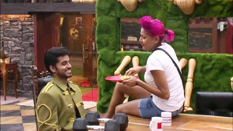 Gautam Gulati With Diandra Soares