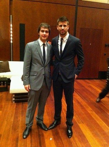 Gerard pique with his brohter Marc