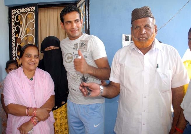 Irfan Pathan with his parents
