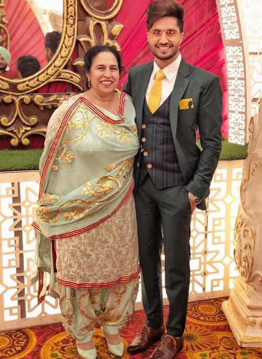 Jassie Gill with his mother