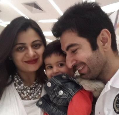 Jeet wife and daughter