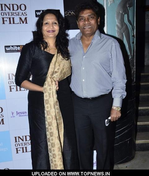 johny-lever-with-his-wife