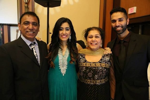 Jonita Gandhi family