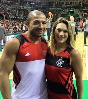 Jose Aldo with wife Vivianne Pereira