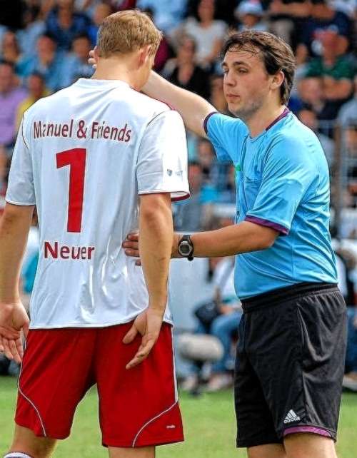 Marcel Neuer on the ground