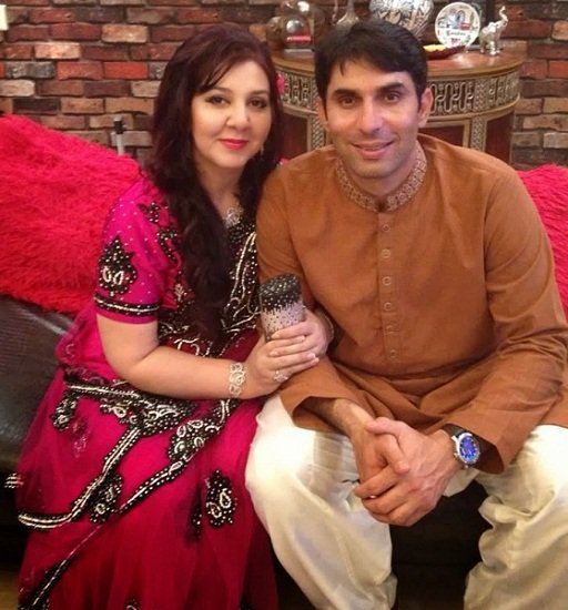 Misbah Ul Haq with his wife Uzma Khan