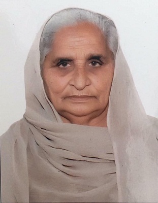 Nachattar Gill mother