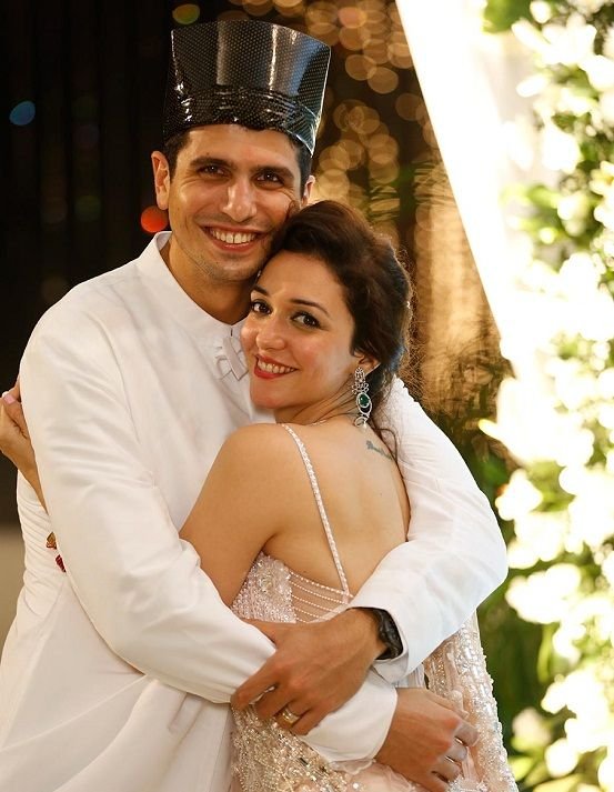 Nauheed Cyrusi with her husband