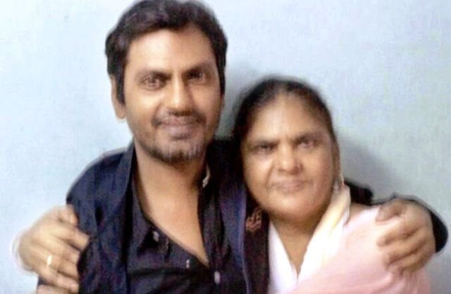 Nawazuddin Siddiqui With His Mother Mehroonisa