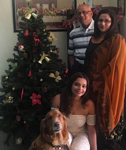 Nidhi Sunil Parents and Sister