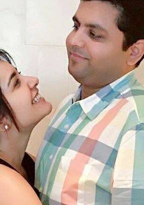 Raashi Khanna with her brother