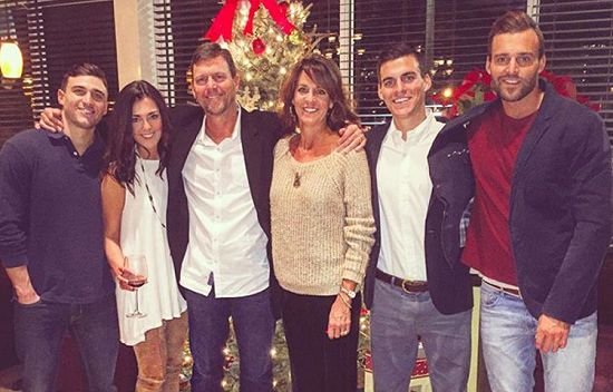 Raobby Hayes with his family