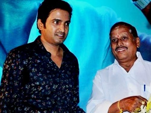 santhanam-with-his-father-neelamegam