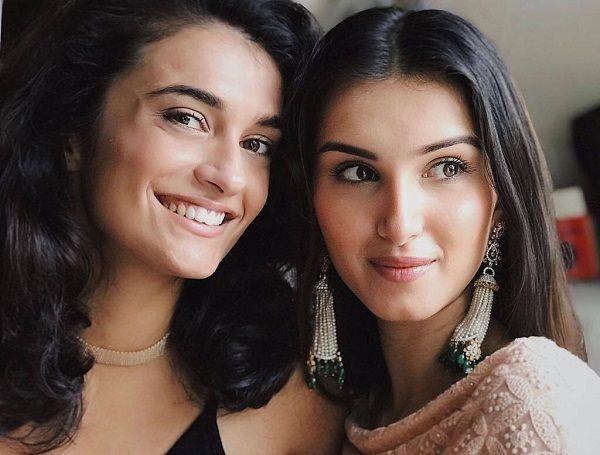 Tara Sutaria with her twin sister Pia Sutaria