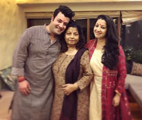 Varun Sharma with his mother and sister
