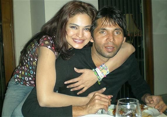 Veena Malik with Mohhamad Asif