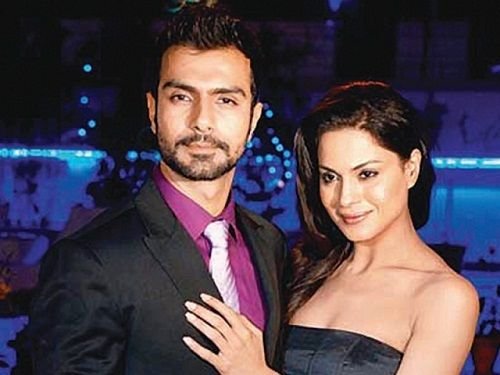 Veena Malik with Ashmit Patel